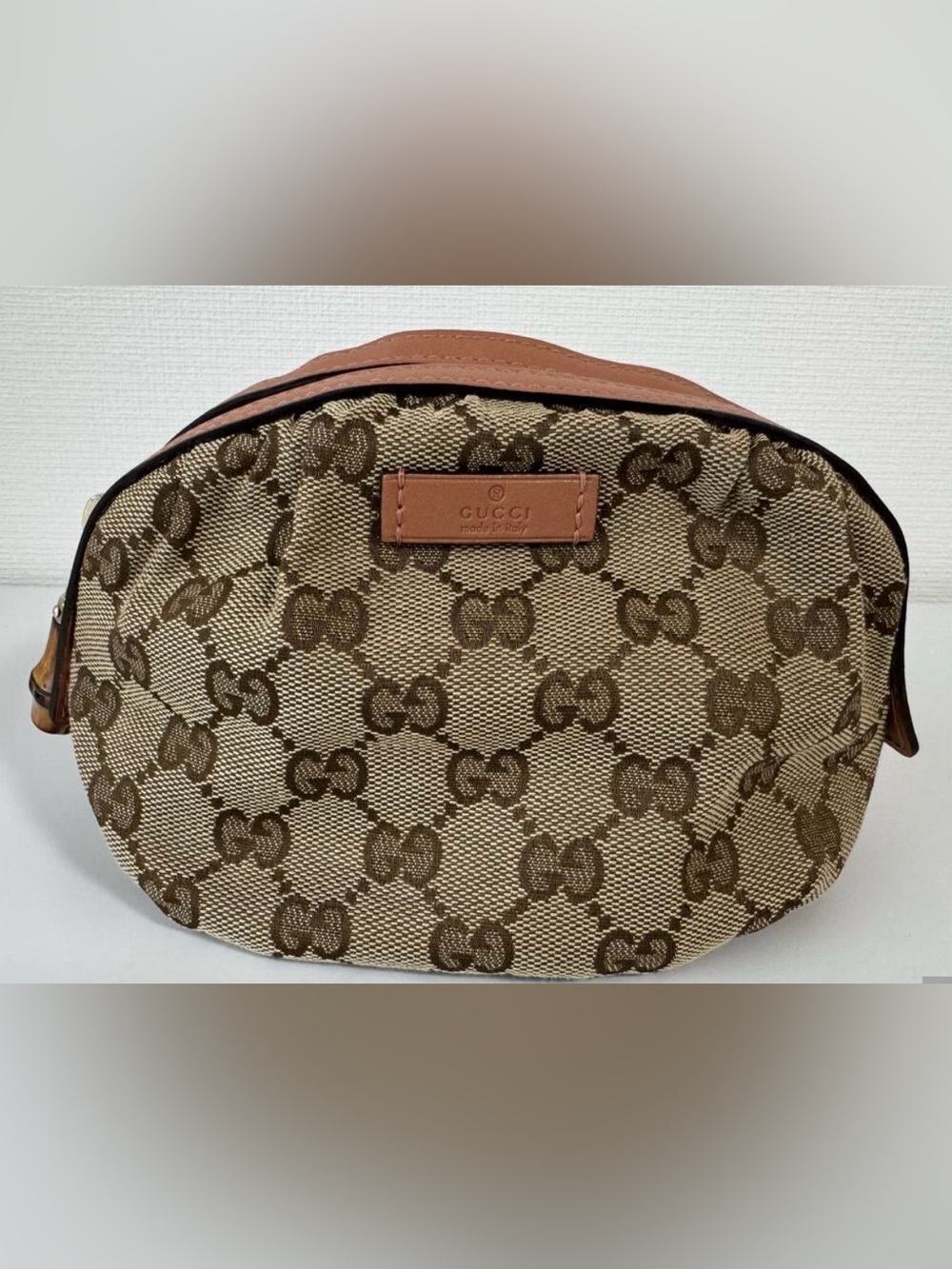 Gucci Beige and Brown GG Canvas Cosmetic Case w/ Bamboo Zipper Pull, Authentic